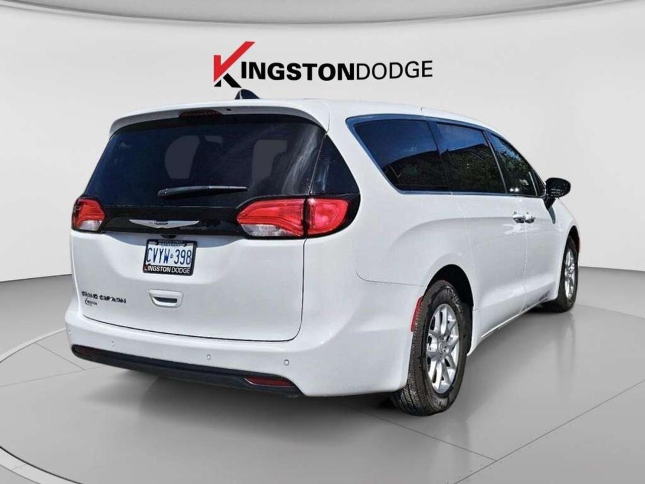2025 Chrysler Grand Caravan SXT   Service Loaner Photo
