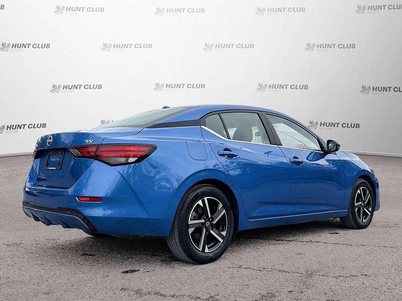 2024 Nissan Sentra SV Photo