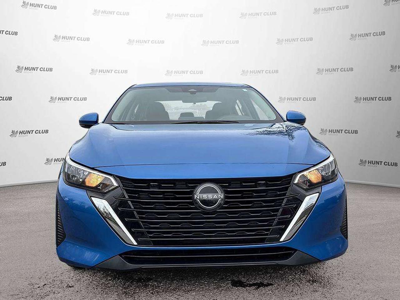2024 Nissan Sentra SV Photo