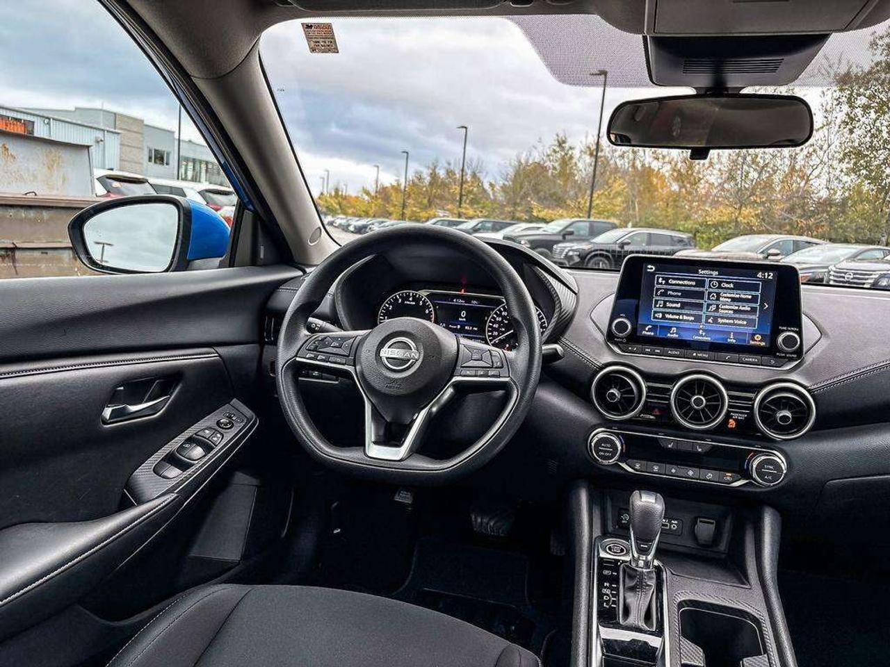 2024 Nissan Sentra SV Photo