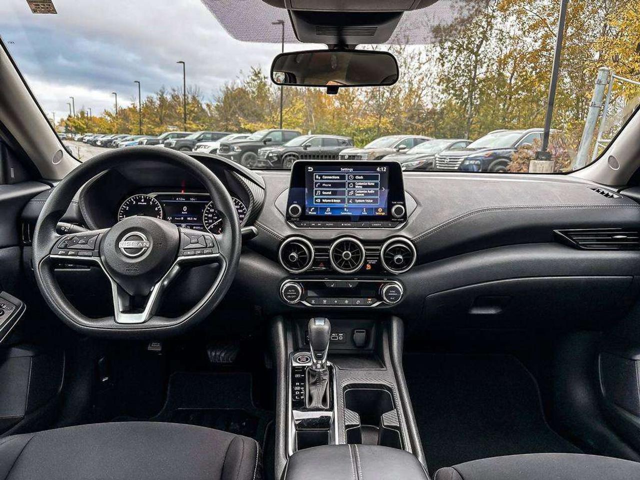 2024 Nissan Sentra SV Photo