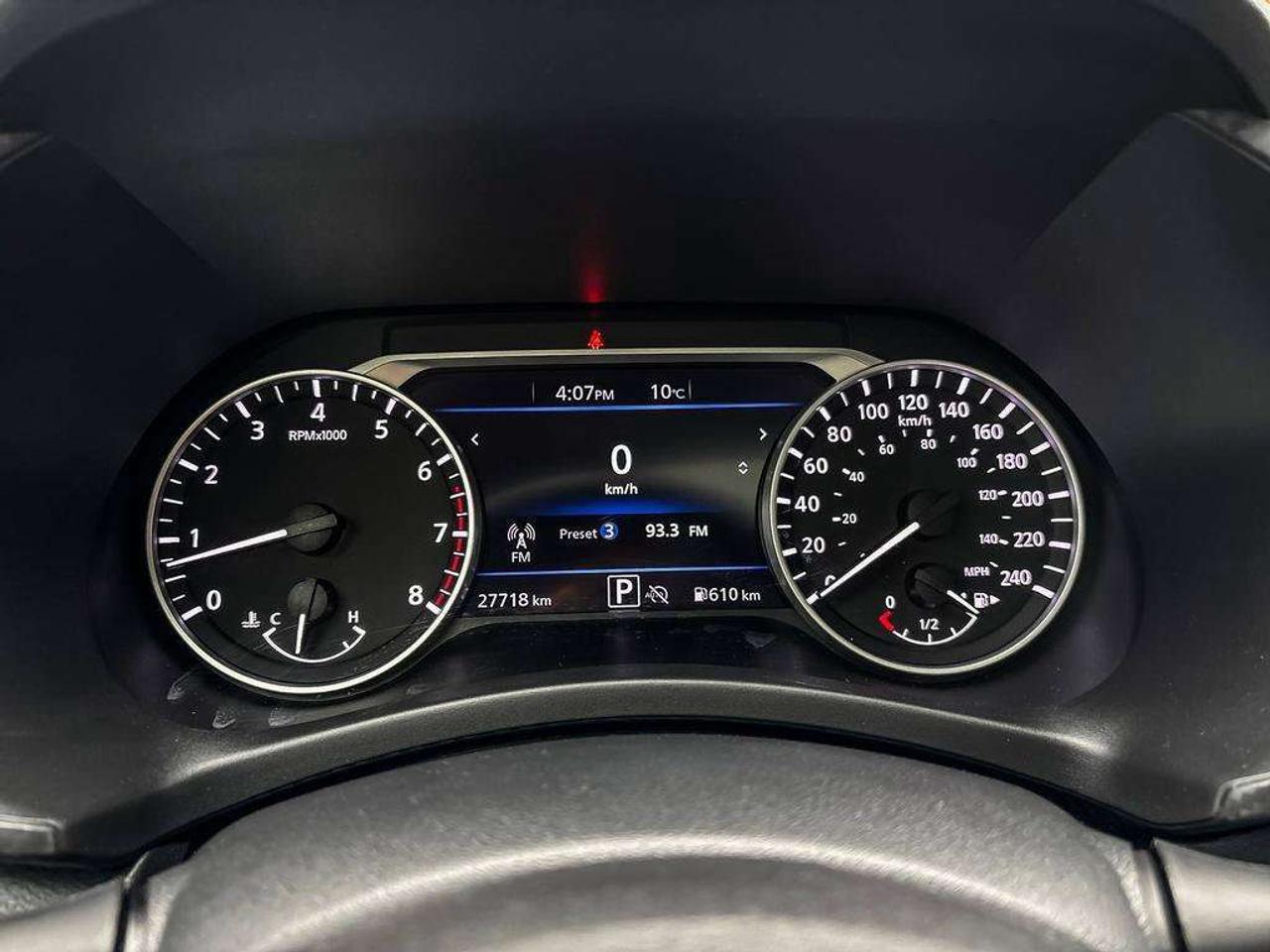 2024 Nissan Sentra SV Photo