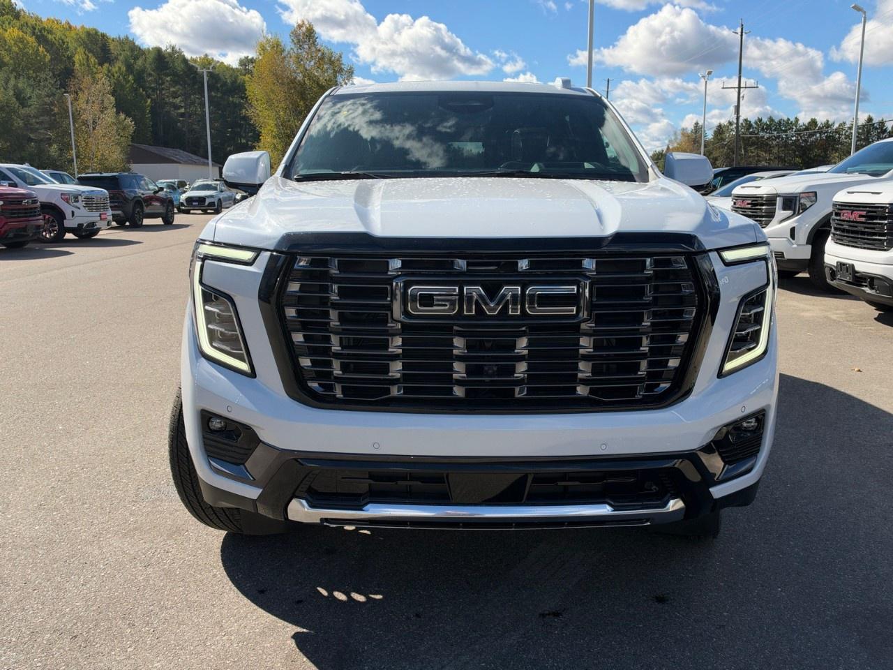 2027 GMC Yukon 4WD 4dr Denali Ultimate Photo1