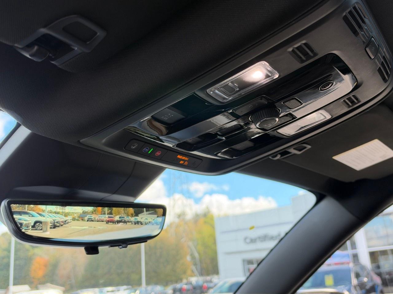 2027 GMC Yukon 4WD 4dr Denali Ultimate Photo