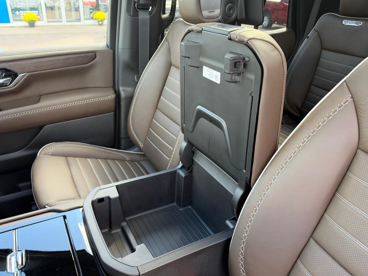 2027 GMC Yukon 4WD 4dr Denali Ultimate Photo