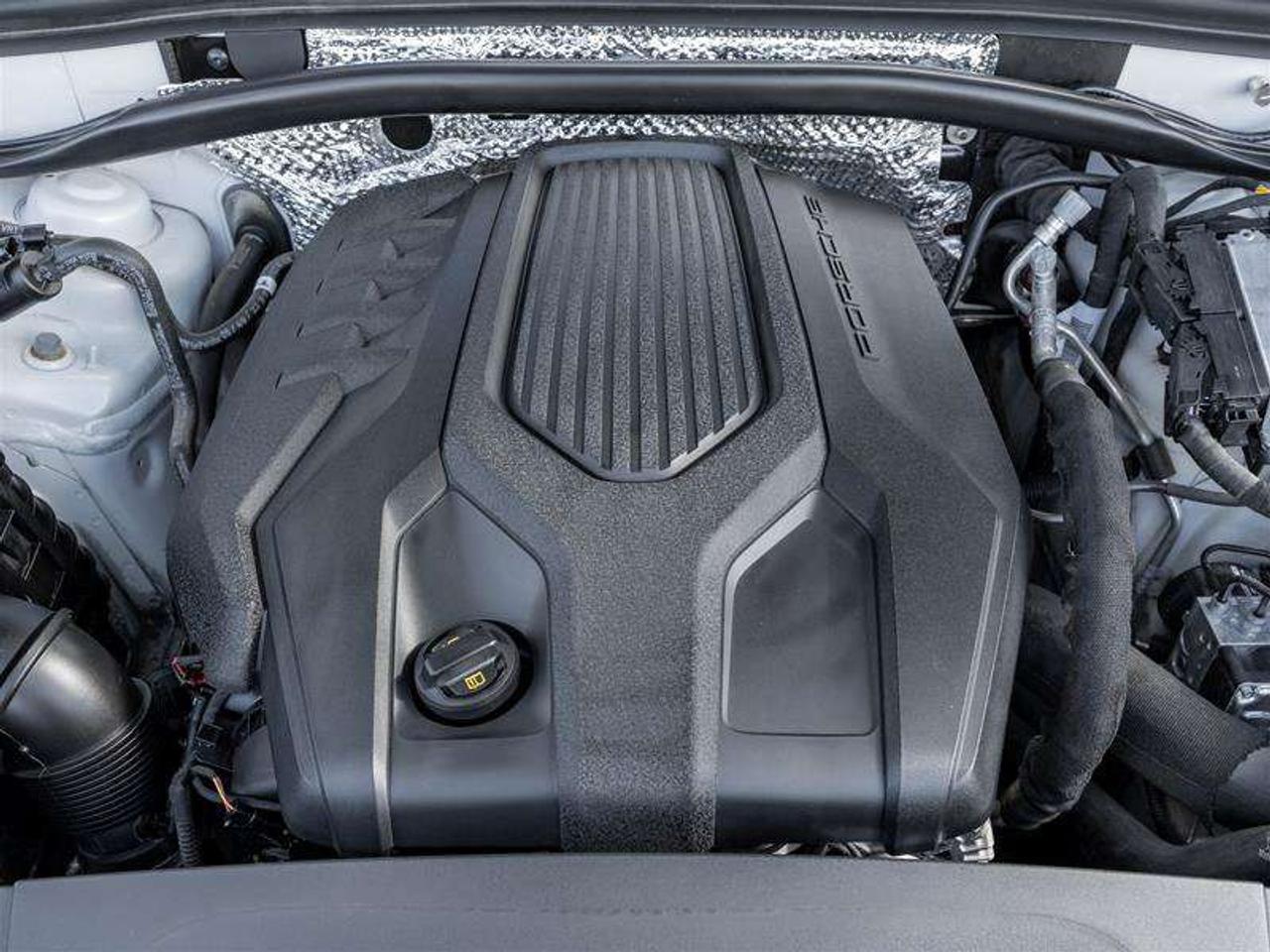 2023 Porsche Macan AWD Premium Pkg Plus Sport Chrono Pkg Sport Tailpipes in Black Surround View Photo