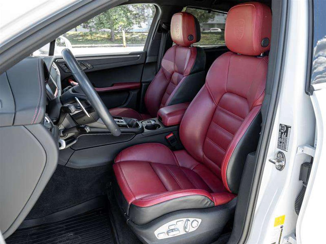 2023 Porsche Macan AWD Premium Pkg Plus Sport Chrono Pkg Sport Tailpipes in Black Surround View Photo