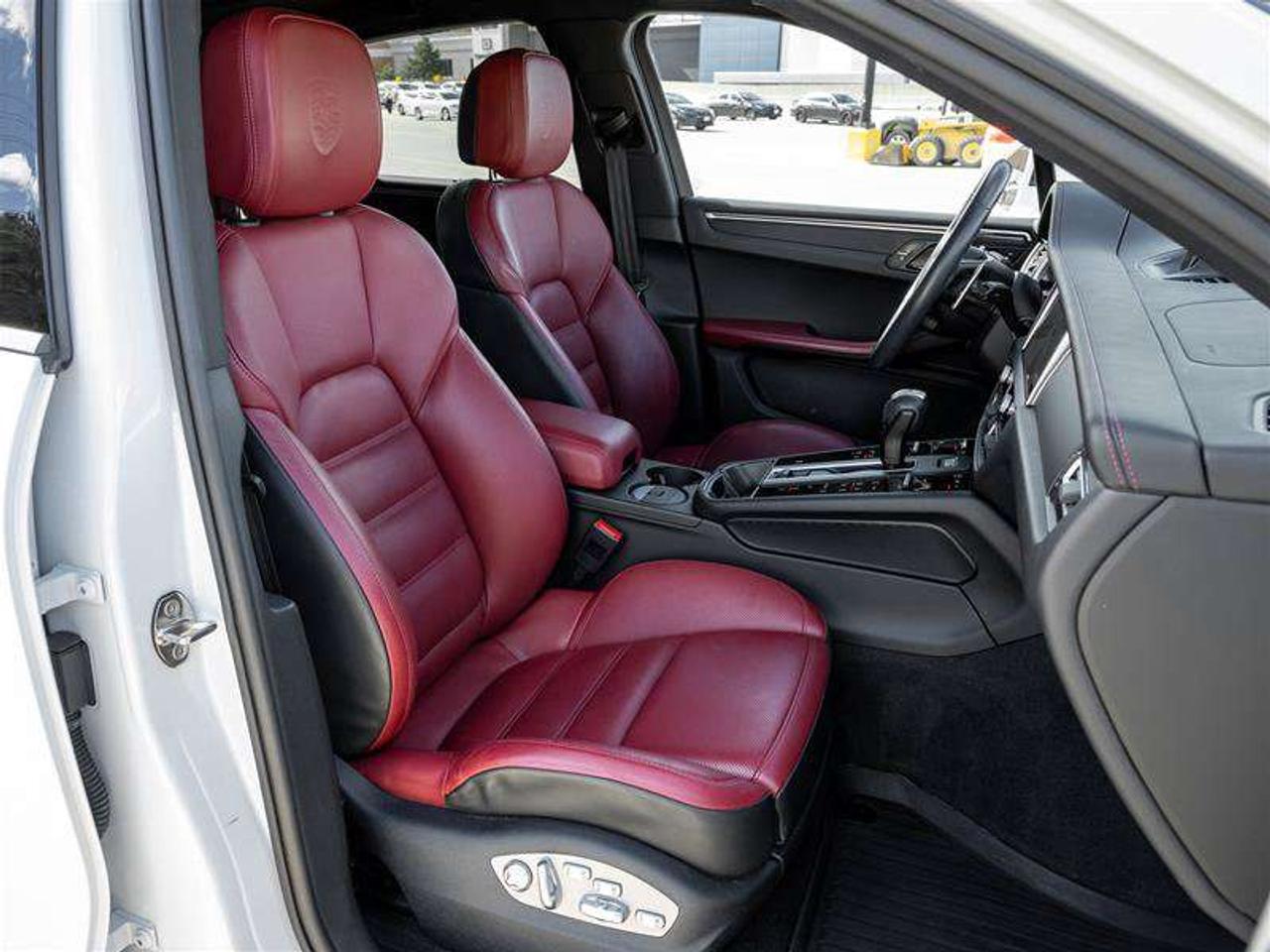 2023 Porsche Macan AWD Premium Pkg Plus Sport Chrono Pkg Sport Tailpipes in Black Surround View Photo