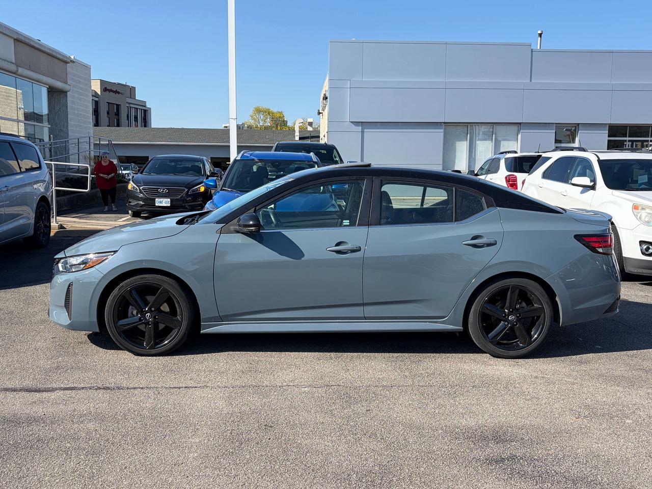 2024 Nissan Sentra SR Photo