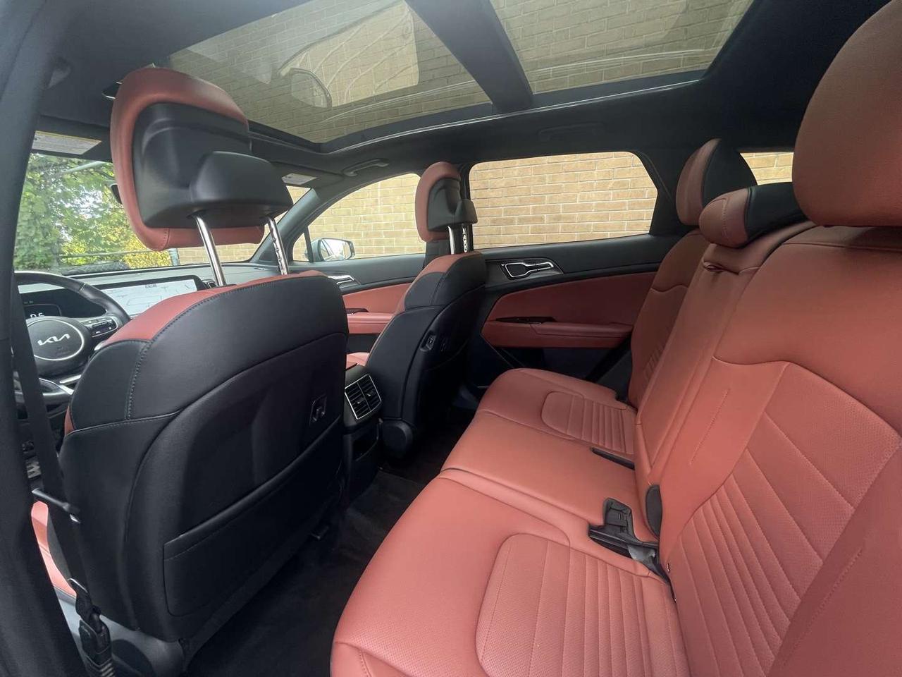 2023 Kia Sportage EX Premium AWD   Vented Seats   Moonroof   Htd Rear Seats Photo