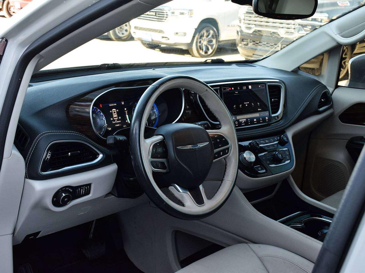 2021 Chrysler Pacifica Limited ~Nav ~Cam ~Leather ~Moonroof ~Blind Spot Photo