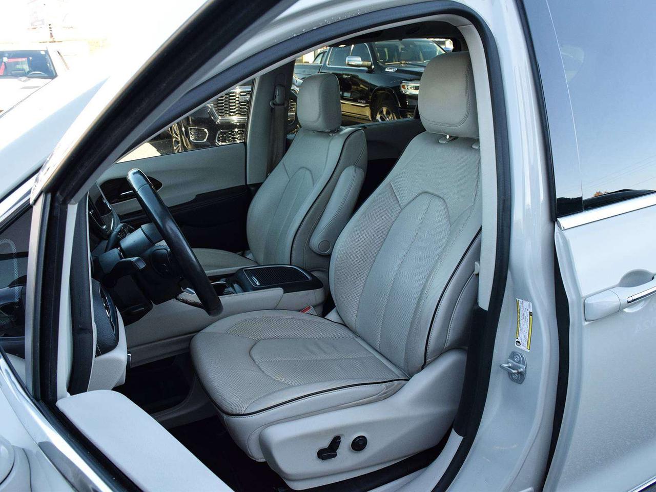 2021 Chrysler Pacifica Limited ~Nav ~Cam ~Leather ~Moonroof ~Blind Spot Photo