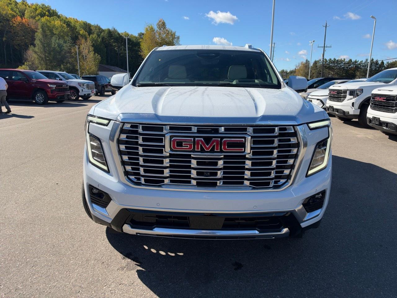 2027 GMC Yukon 4WD 4dr Denali Photo1