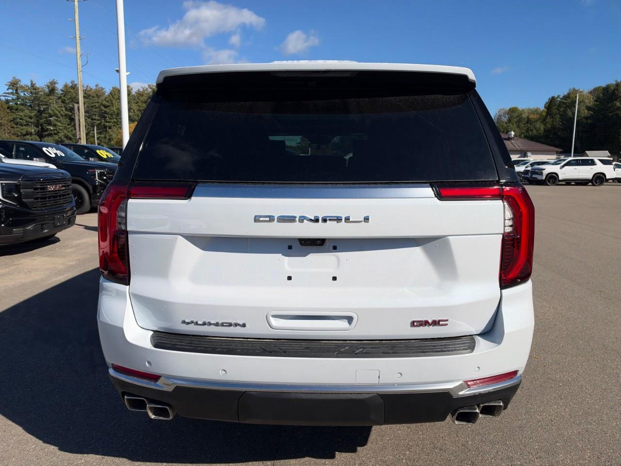 2027 GMC Yukon 4WD 4dr Denali Photo