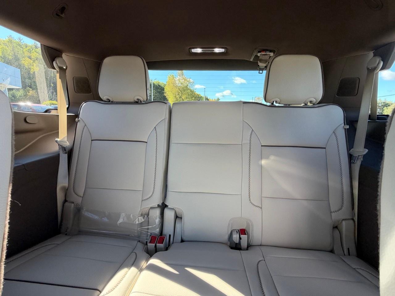 2027 GMC Yukon 4WD 4dr Denali Photo