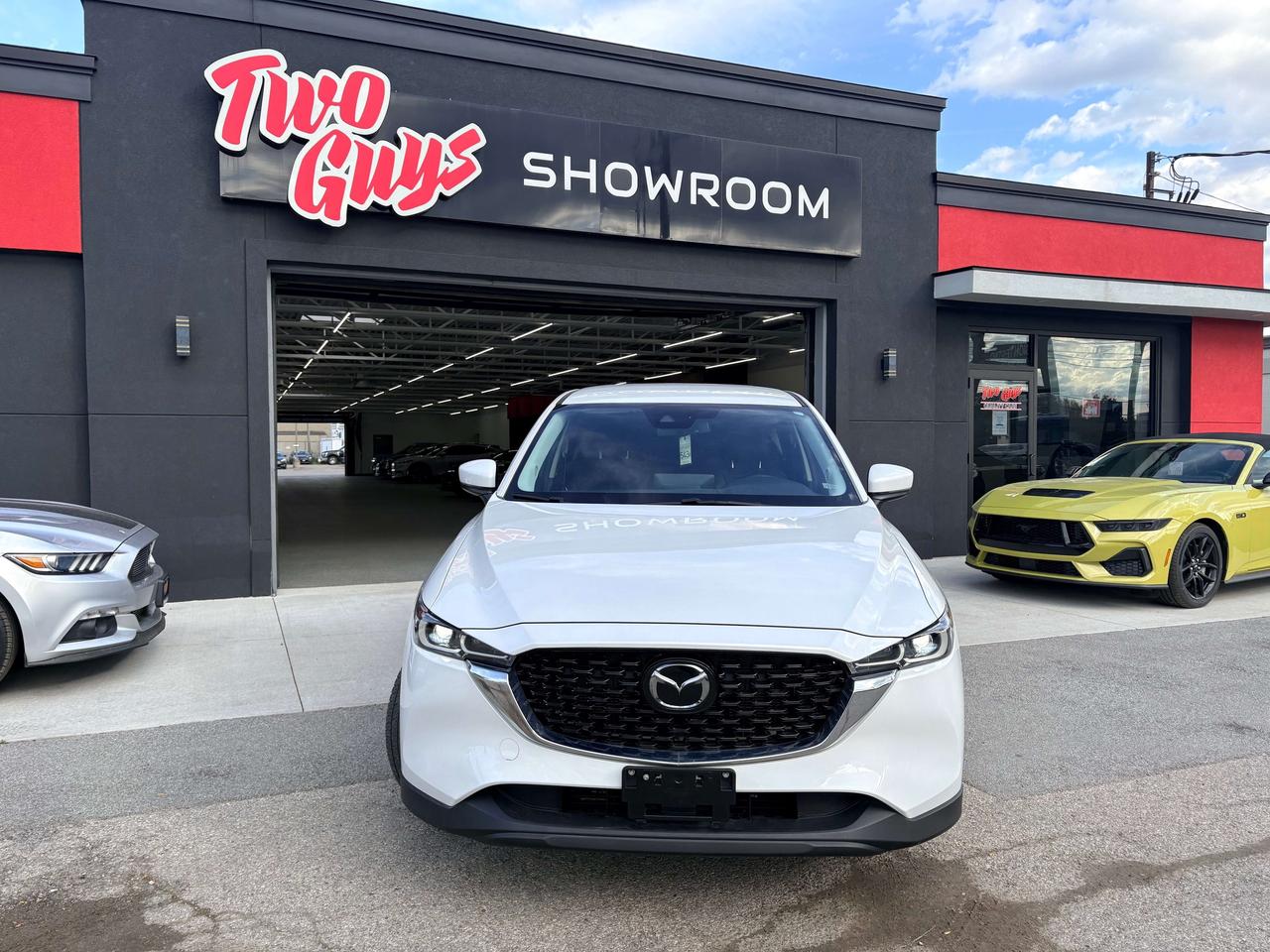 2024 Mazda CX-5 GS AWD   Htd Leather   ACC   Power Hatch Photo