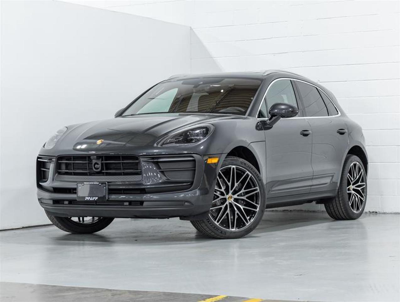 2026 Porsche Macan  Photo0
