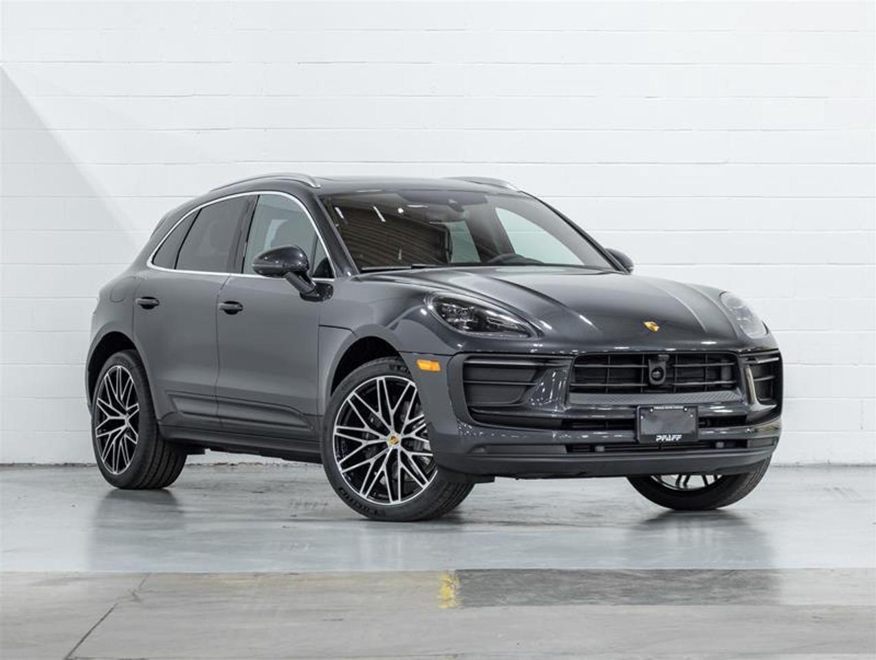 2026 Porsche Macan  Photo