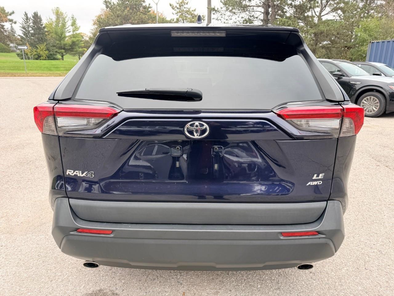 2023 Toyota RAV4 XLE 4dr All-wheel Drive Photo