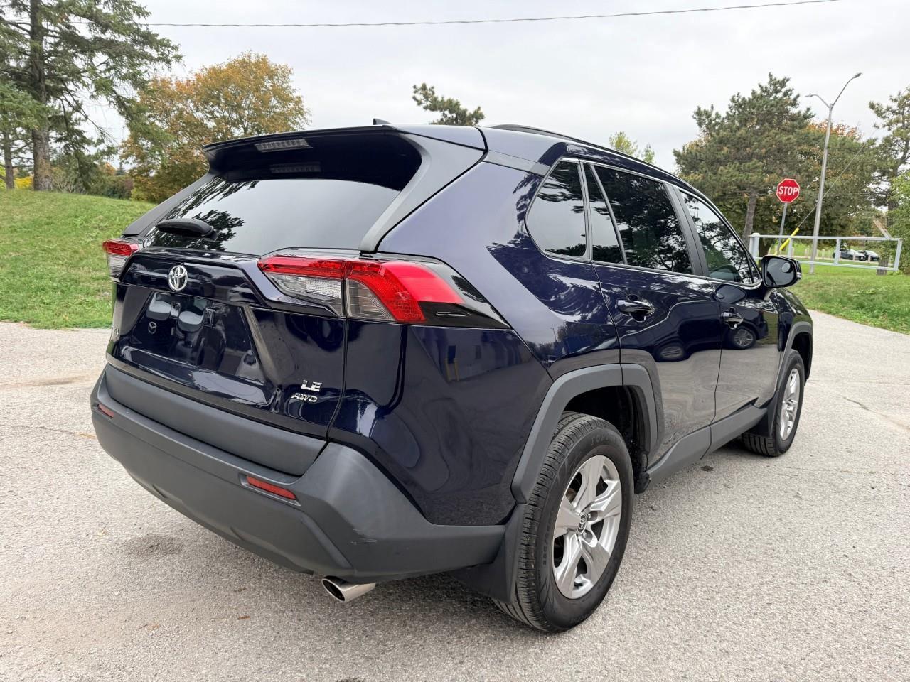 2023 Toyota RAV4 XLE 4dr All-wheel Drive Photo