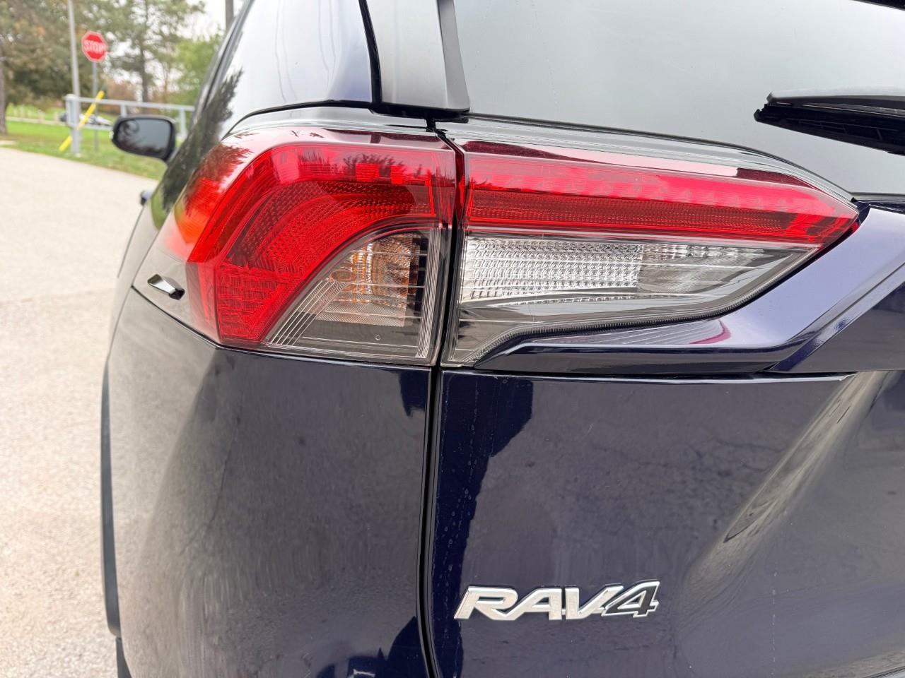 2023 Toyota RAV4 XLE 4dr All-wheel Drive Photo