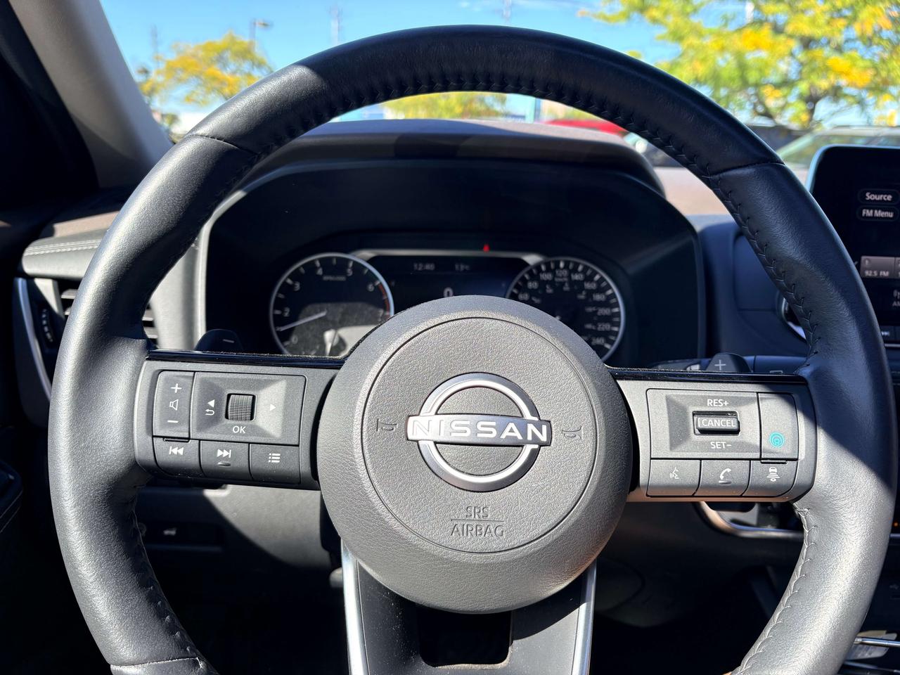 2023 Nissan Rogue Midnight Edition   AWD   Leather   Panoroof   ACC Photo3