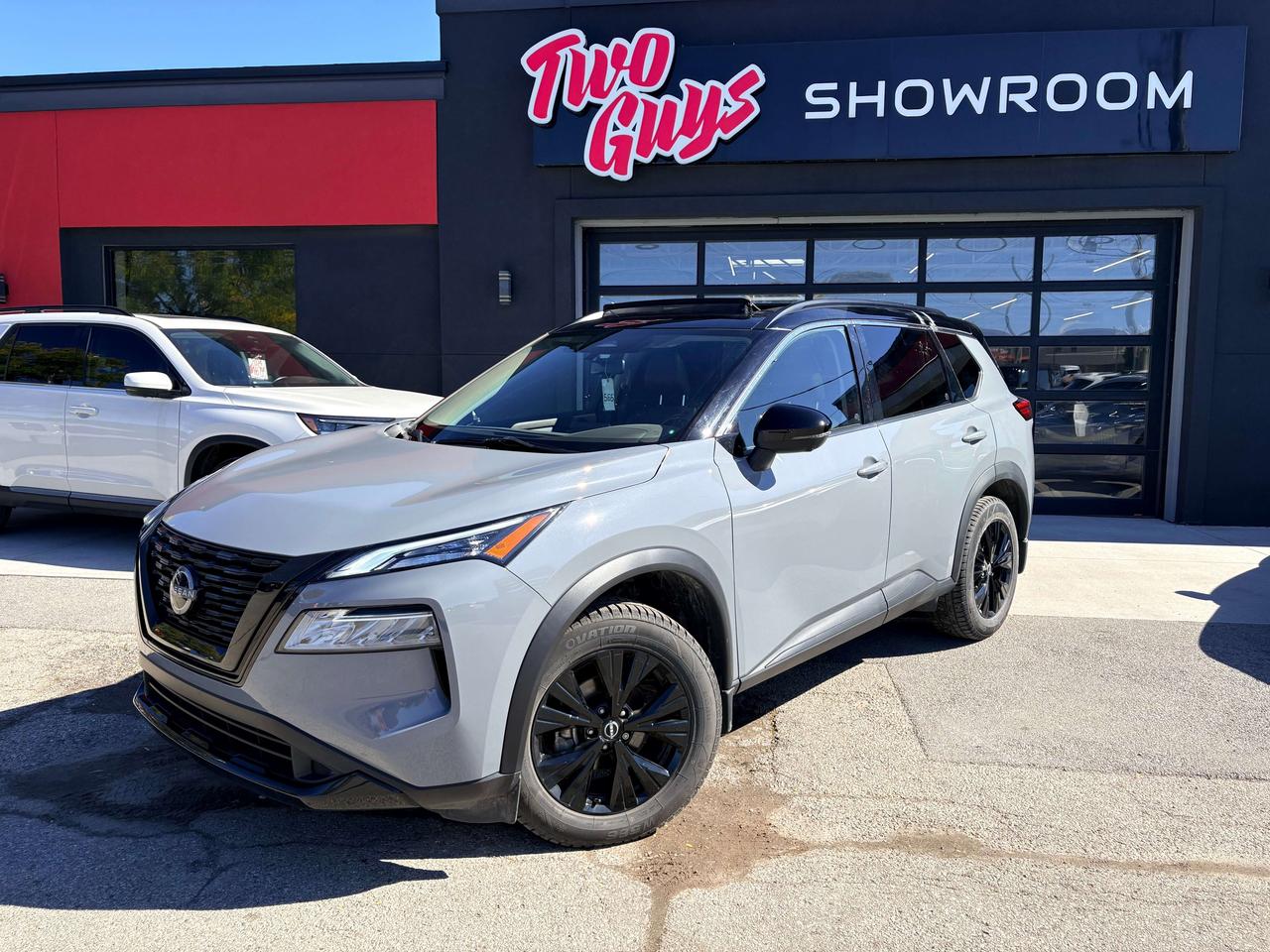 2023 Nissan Rogue Midnight Edition   AWD   Leather   Panoroof   ACC Photo0