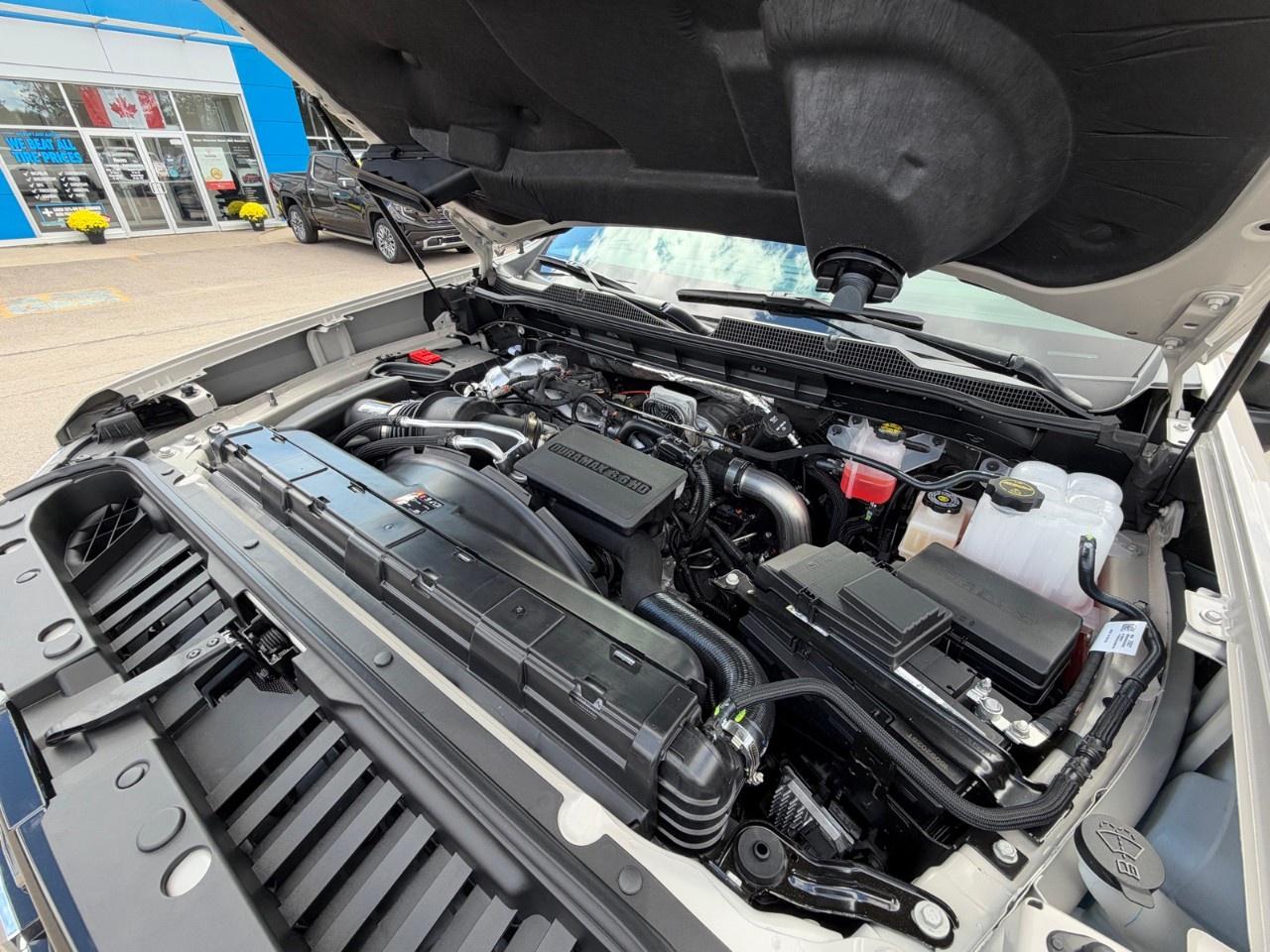 2026 Chevrolet SILVERADO 2500HD 4WD Crew Cab Standard Box ZR2 Photo
