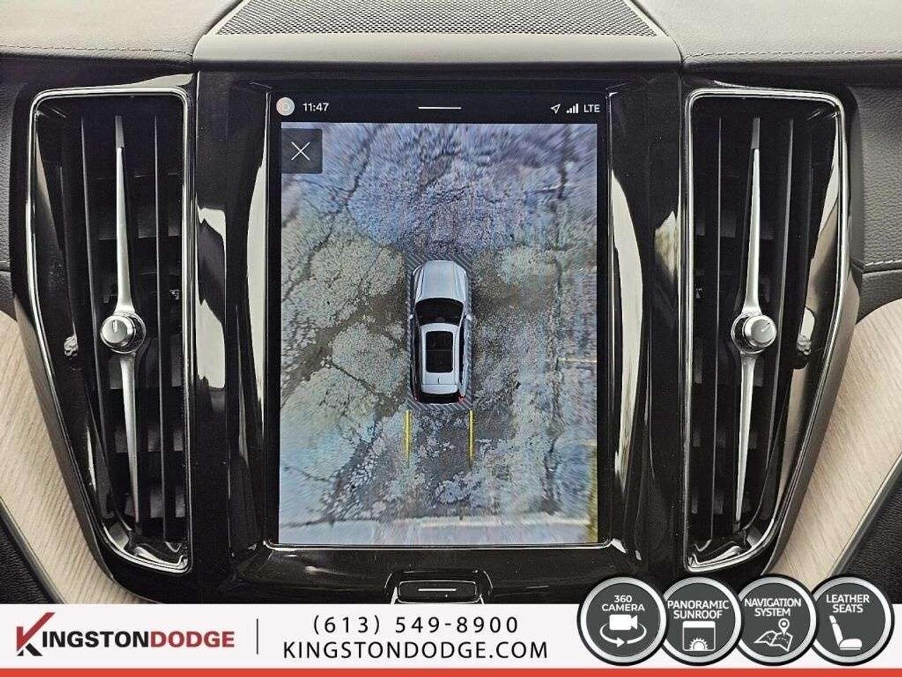 2022 Volvo XC60 Inscription AWD Photo