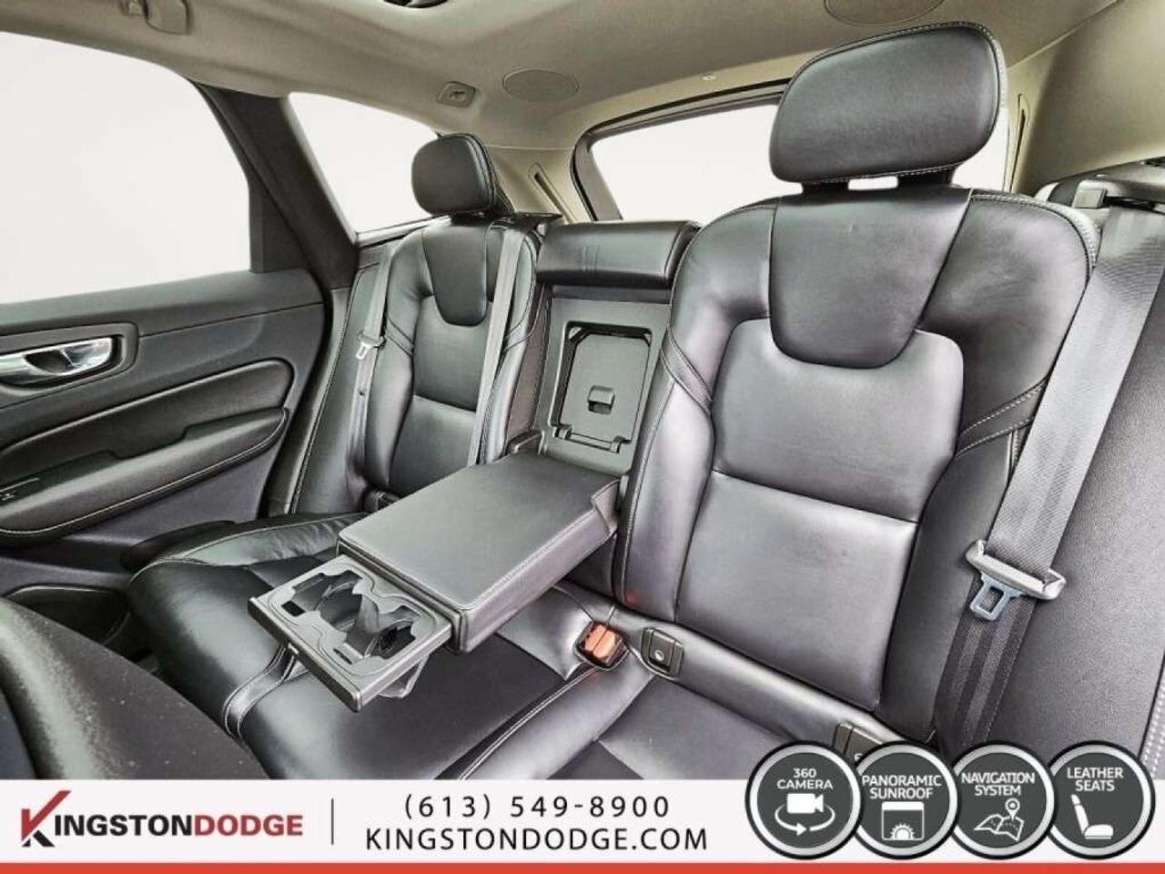 2022 Volvo XC60 Inscription AWD Photo