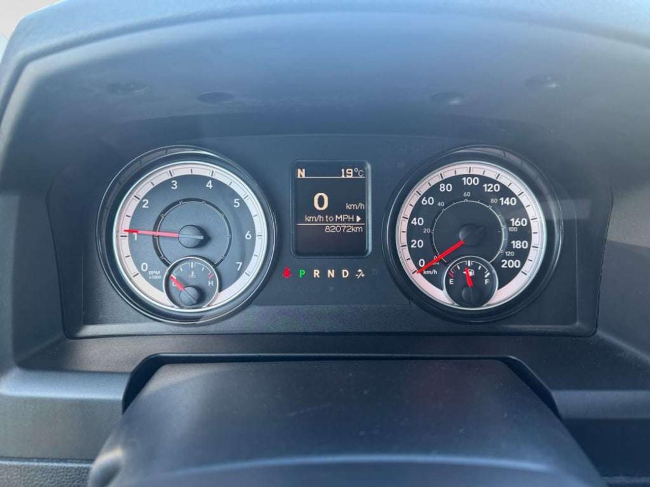 2023 RAM 1500 SLT 4WD   5.7L HEMI V8! Photo