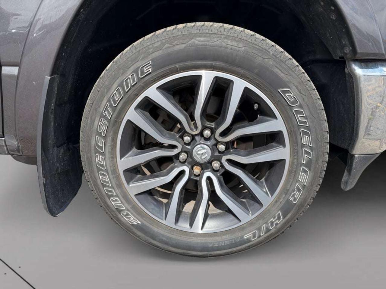 2022 RAM 1500 Laramie 4WD   5.7L HEMI V8   ReadyLIFT Photo