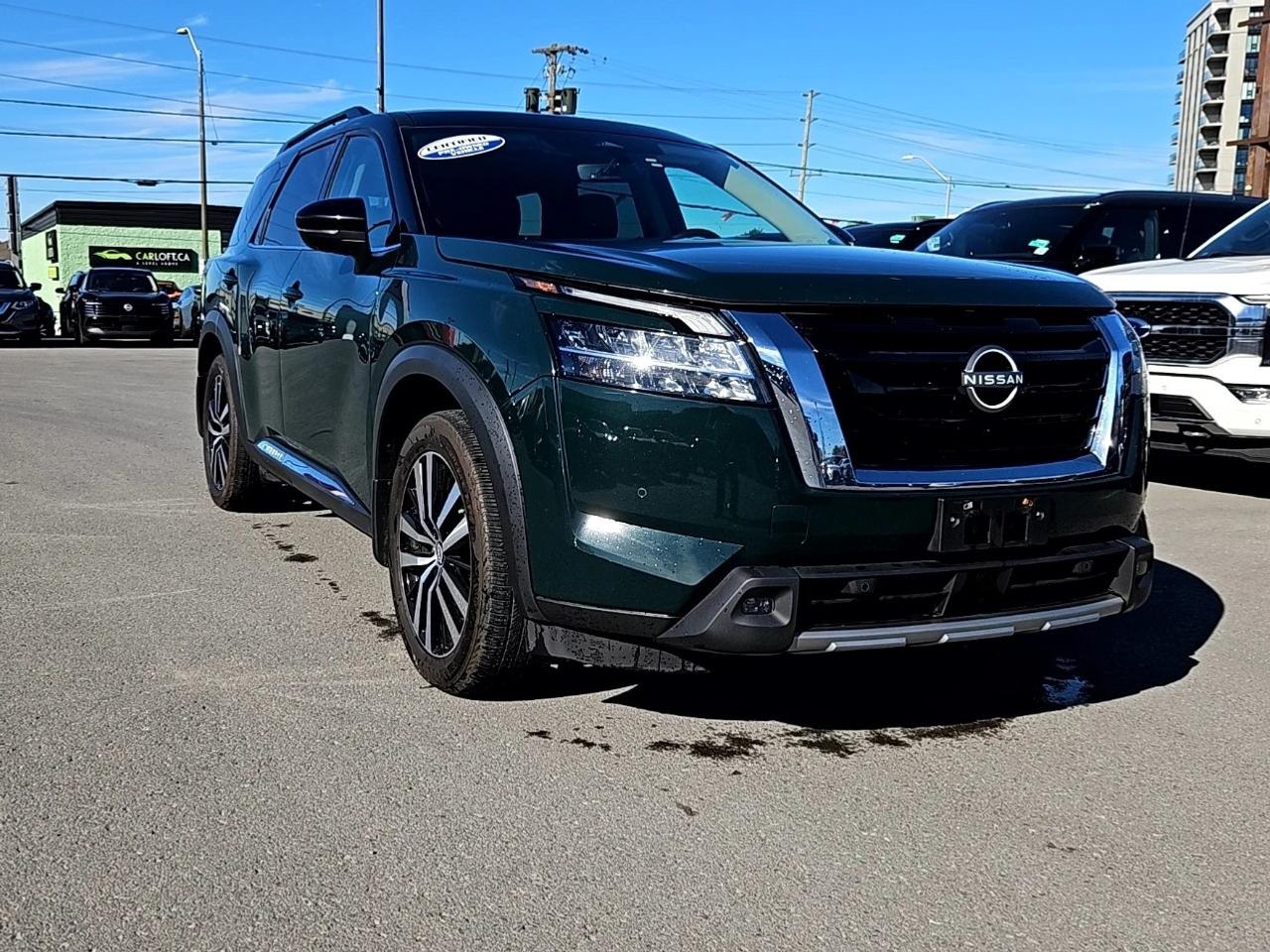 2024 Nissan Pathfinder Platinum 4WD Photo1