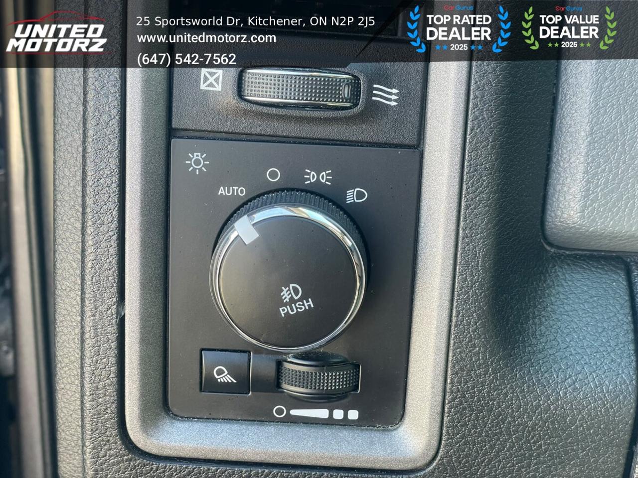 2018 RAM 1500 Express QUAD CAB 6'4"Ltd Avail 4WD 3.6l 6cyl~SAFE Photo