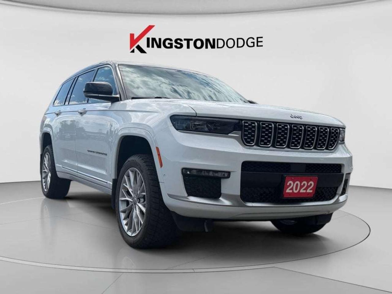 2022 Jeep Grand Cherokee Summit 4WD   5.7L V8 Photo