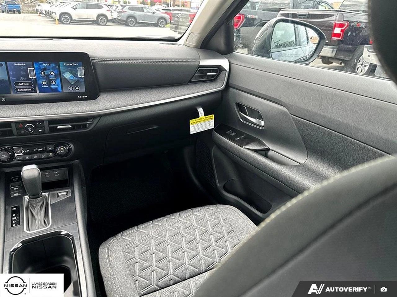 2027 Nissan Kicks SV AWD Photo