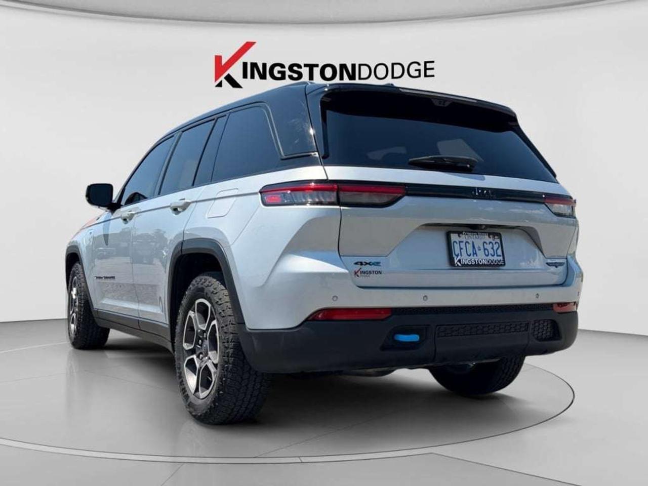 2022 Jeep Grand Cherokee Trailhawk 4WD Photo2