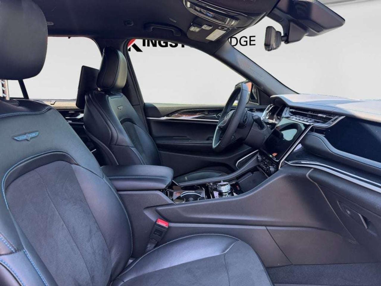 2022 Jeep Grand Cherokee Trailhawk 4WD Photo