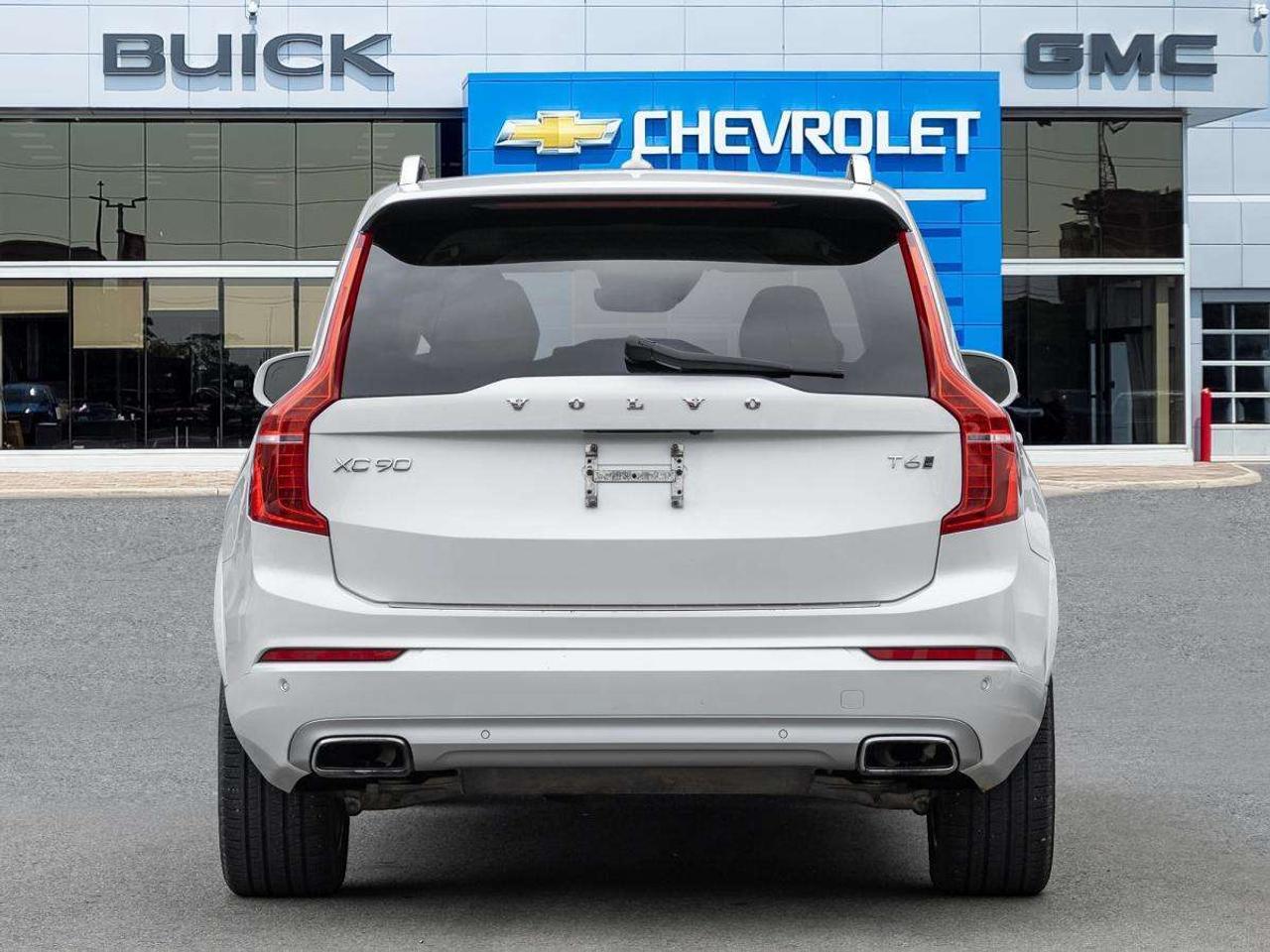 2016 Volvo XC90 AWD 5dr T6 Momentum Photo