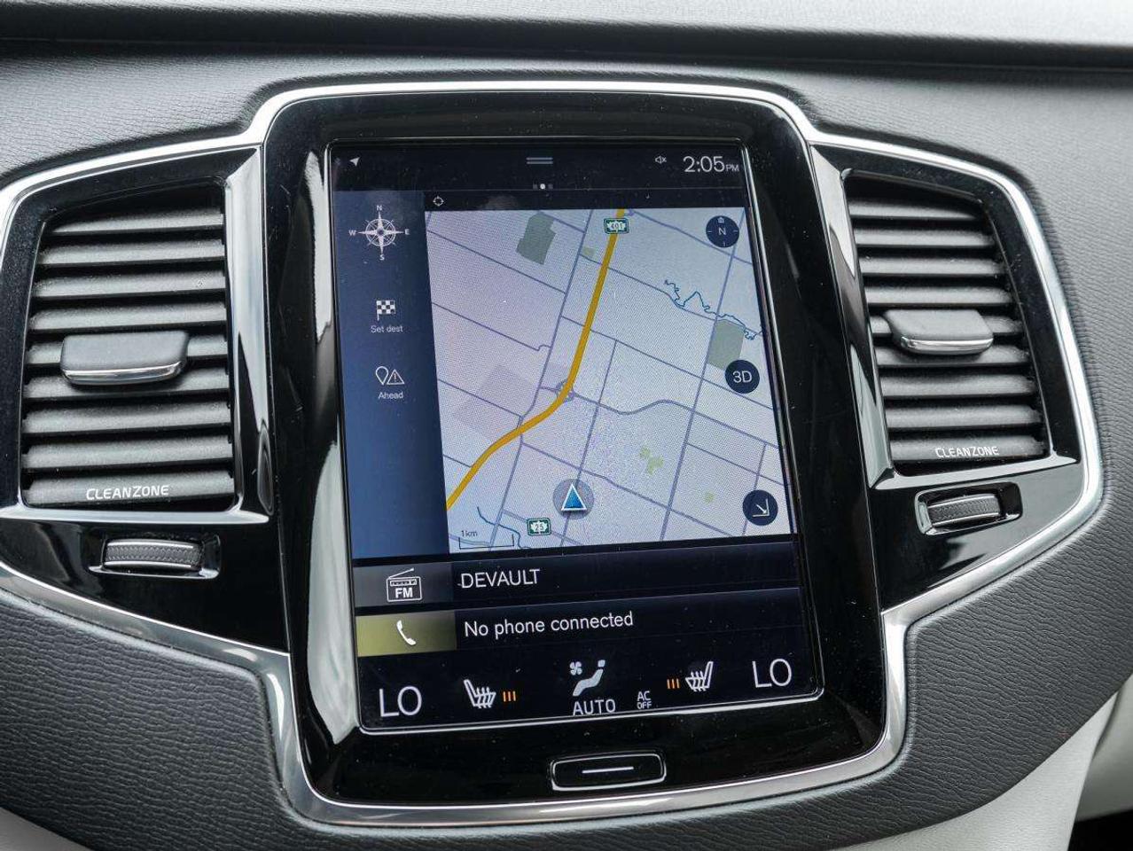 2016 Volvo XC90 AWD 5dr T6 Momentum Photo
