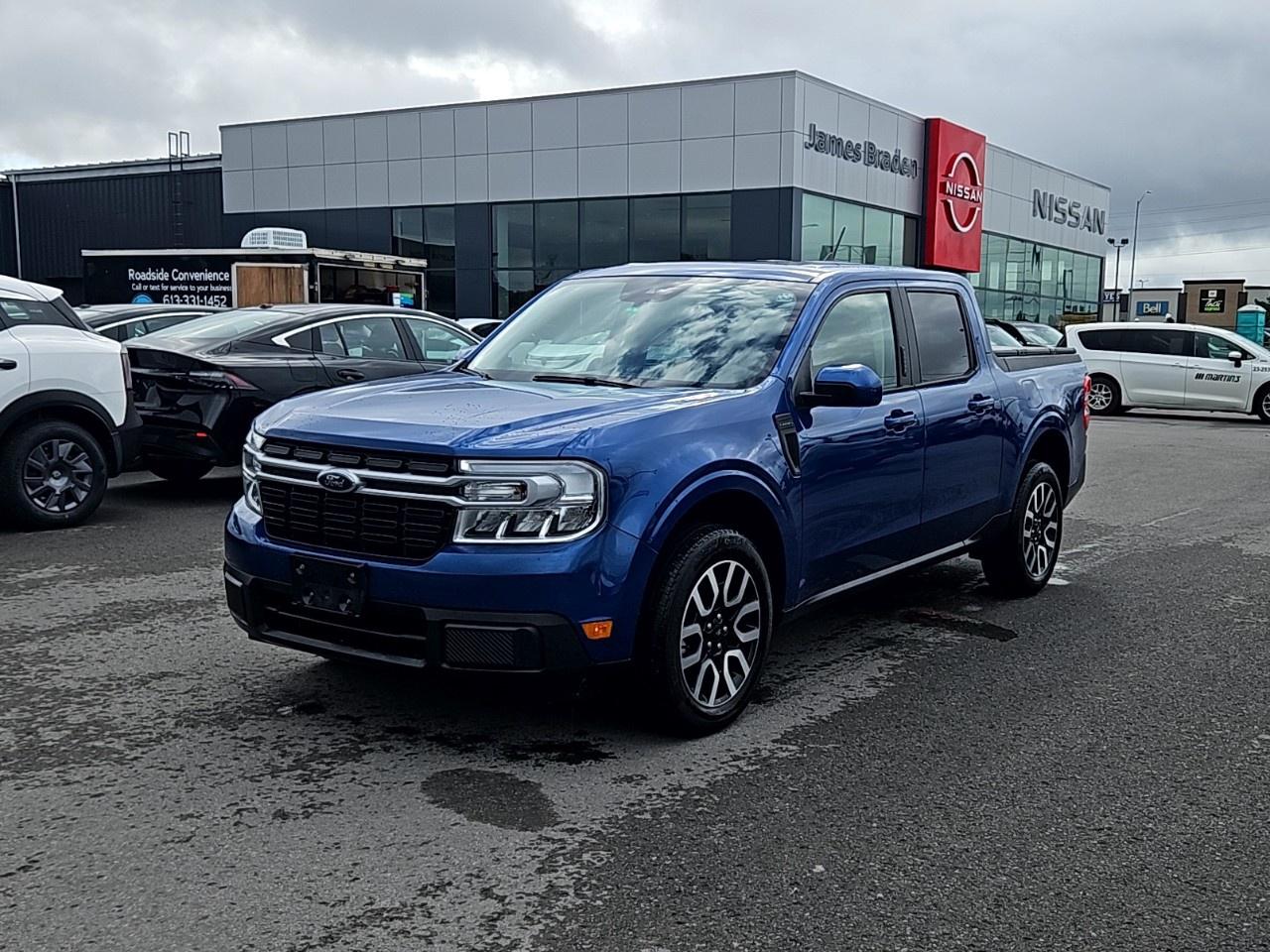 2023 Ford Maverick LARIAT FWD SuperCrew Photo