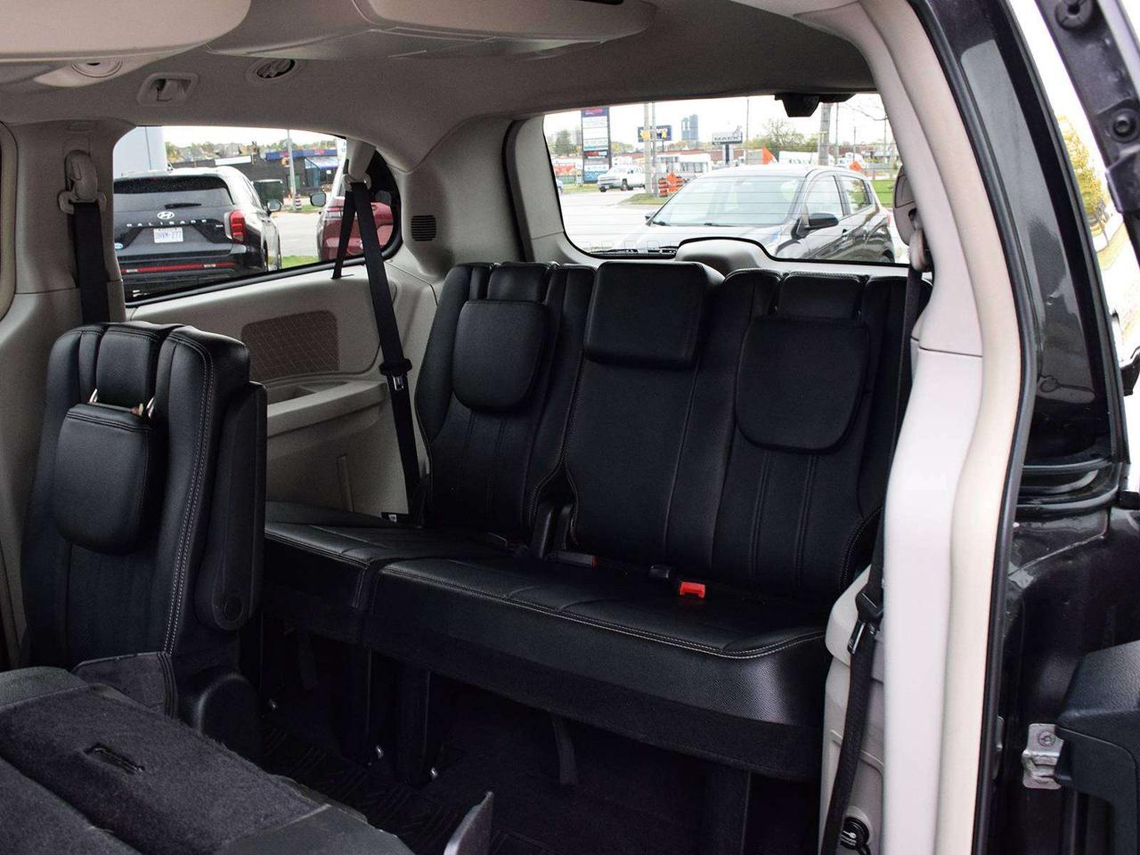 2015 Dodge Grand Caravan Crew Plus ~Nav ~Cam ~Sunroof ~Leather ~Blind Spot Photo