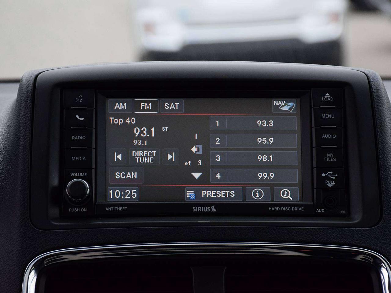 2015 Dodge Grand Caravan Crew Plus ~Nav ~Cam ~Sunroof ~Leather ~Blind Spot Photo