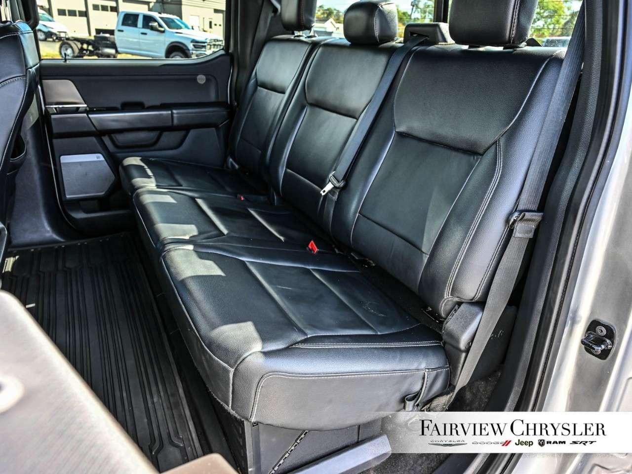 2024 Ford F-150 XLT 4WD SuperCrew 5.5' Box 303A   LEATHER   BLIND SPOT   CARPLAY   BLACK APPEARANCE   TAILGATE STEP   360 CAMERA Photo
