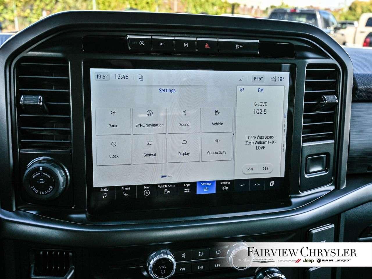 2024 Ford F-150 XLT 4WD SuperCrew 5.5' Box 303A   LEATHER   BLIND SPOT   CARPLAY   BLACK APPEARANCE   TAILGATE STEP   360 CAMERA Photo