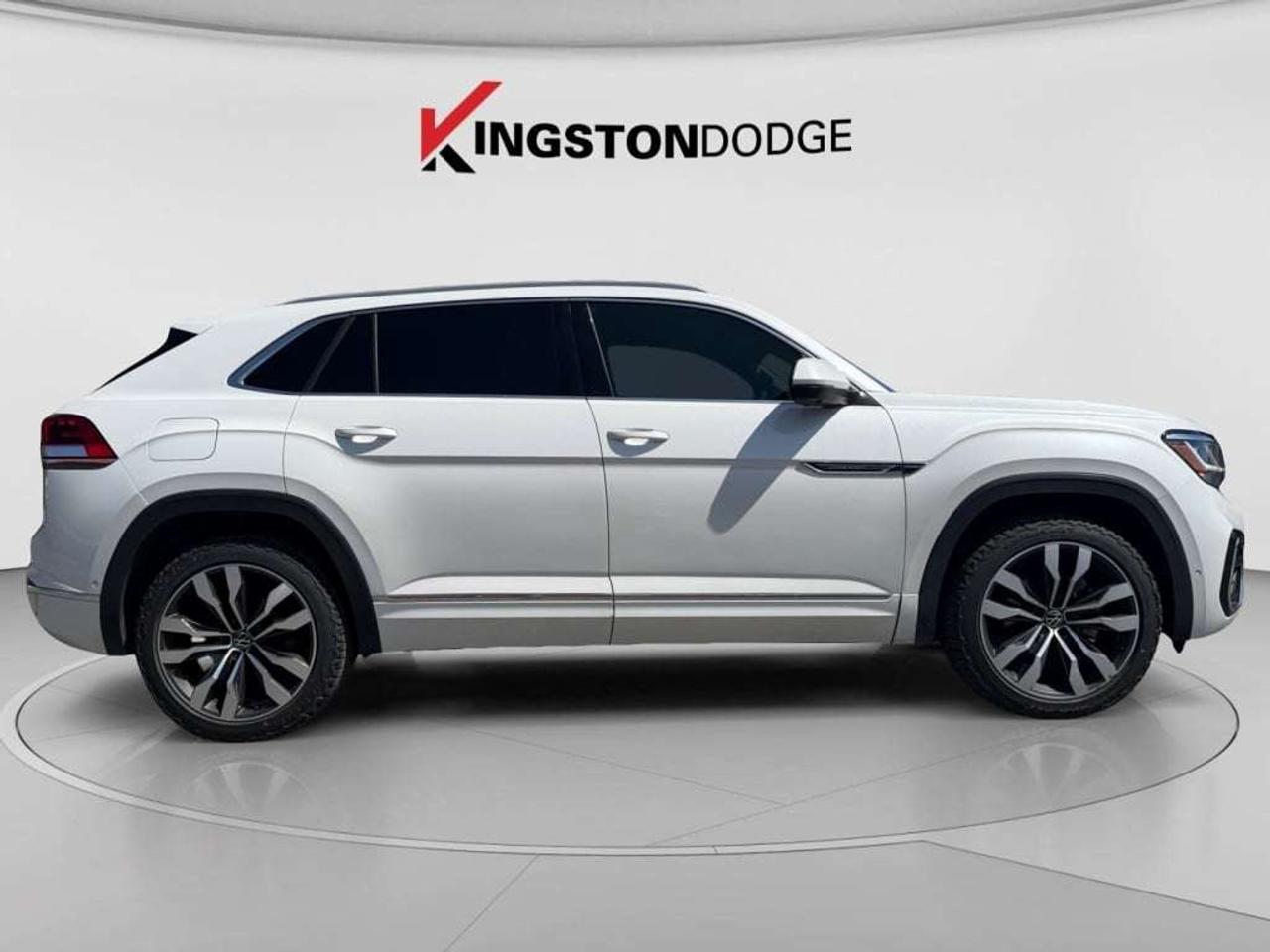 2022 Volkswagen Atlas Execline AWD Photo