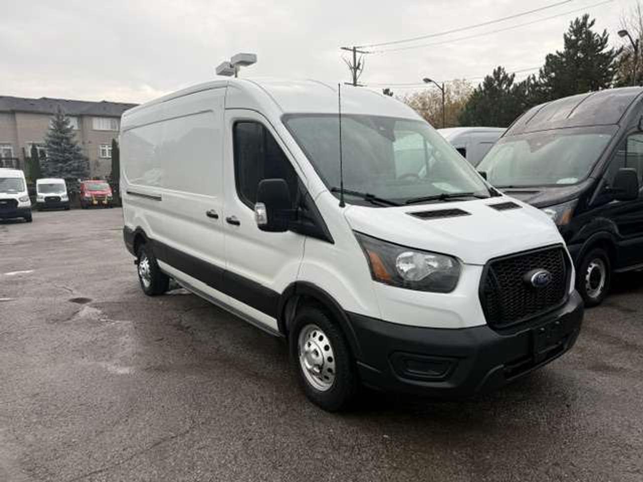 2021 Ford Transit All wheel drive, Certified. Photo