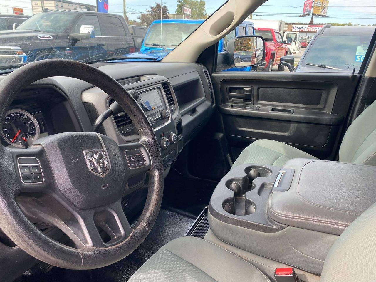 2016 RAM 1500 ST Crew Cab 4x4 ~Heated Mirrors ~Power Locks ~A/C Photo