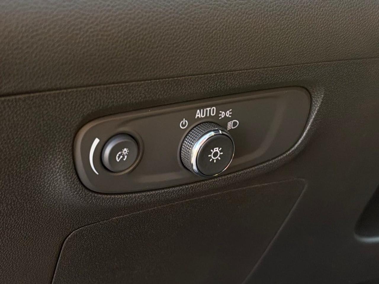 2026 Buick Encore GX Sport Touring AWD Photo