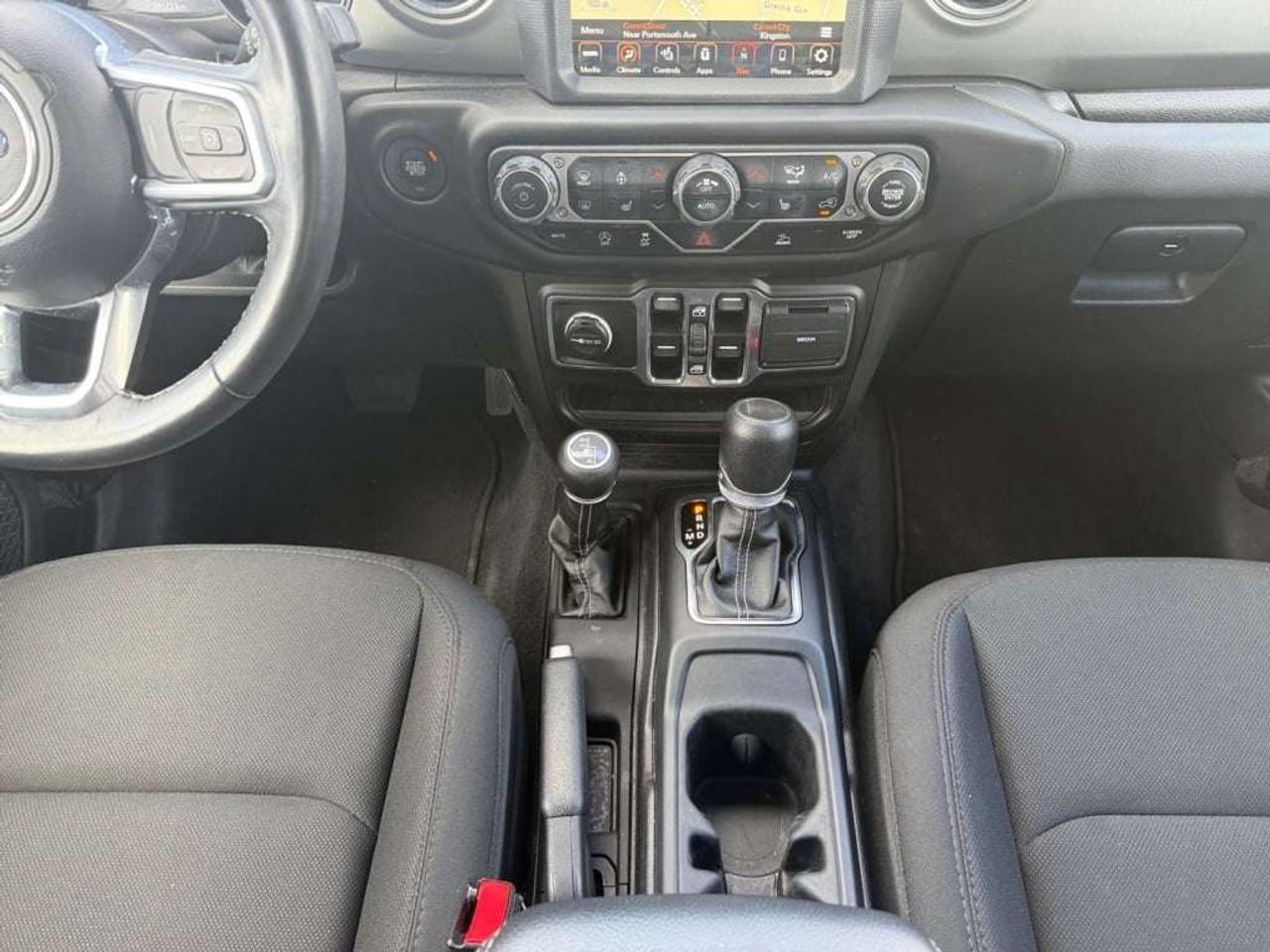 2023 Jeep Wrangler SAHARA 4WD Photo